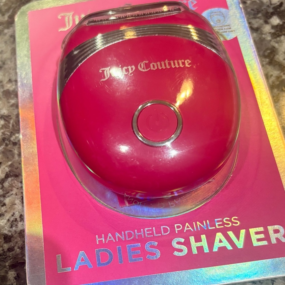 Juicy Couture Pink Painless Shaver